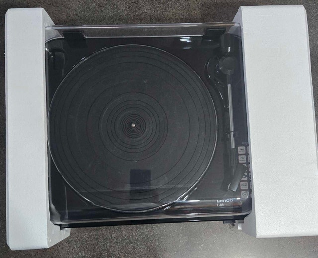 LENCO L-85CA – Turntable with USB direct encoding. New in Box. - photo 2