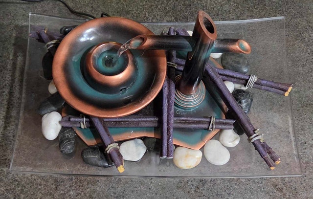 Zen tabletop water fountain on bed of river stones, bundle ties - photo 2