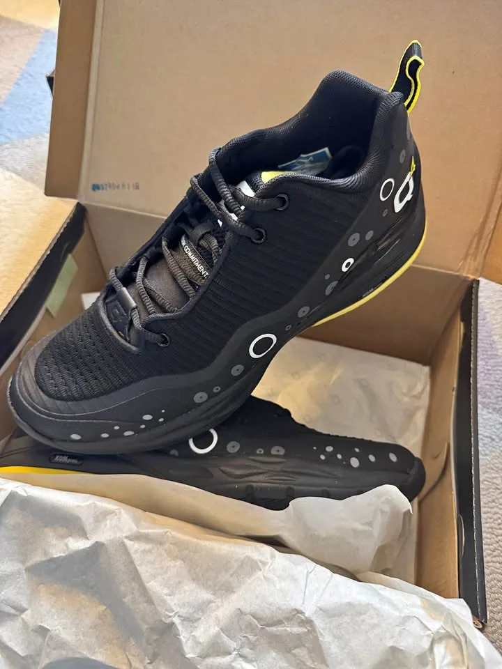 Q4 Sports Jet Black Lime Light Size 10.5 thumbnail