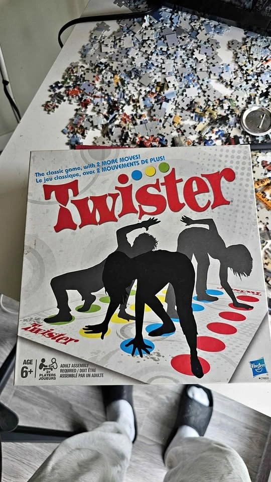 Hasbro Twister Game