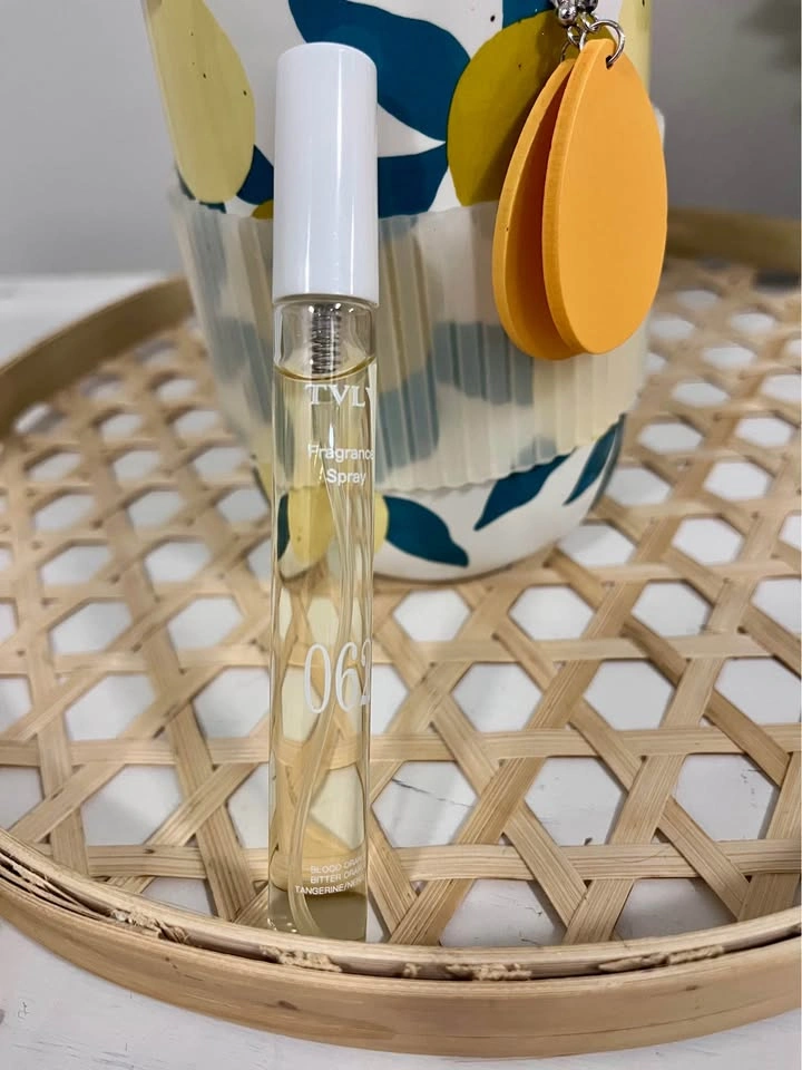 Lemon Self-Care Gift Set – Mug, Skincare, Snacks & Accessories - photo 4