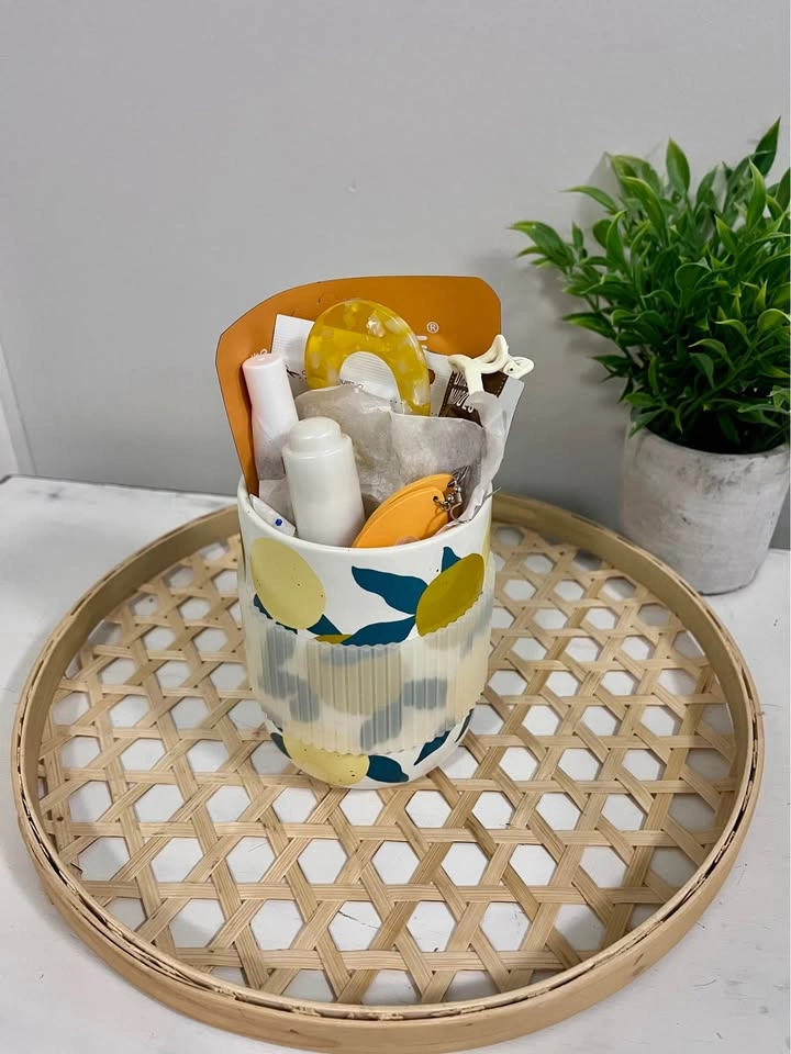 Lemon Self-Care Gift Set – Mug, Skincare, Snacks & Accessories - photo 5