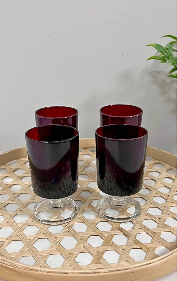 Vintage Luminarc Cavalier Ruby Red Cordial Glasses - Set of 4