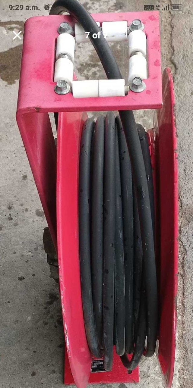 Lincoln Lubreel Model 84690 with 40ft of hose