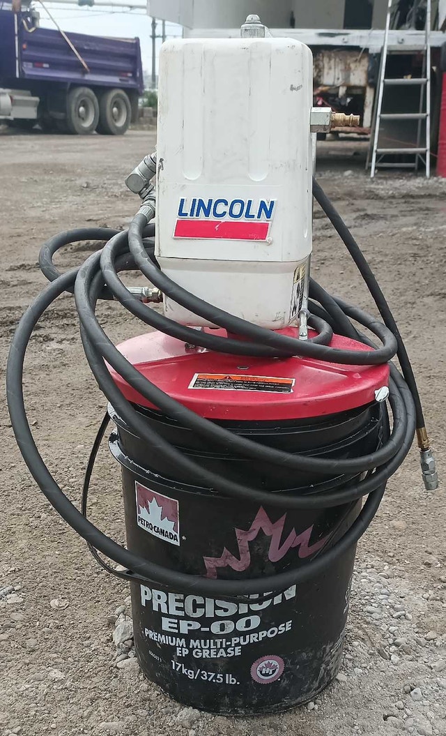 Lincoln Air/pneumatic Grease Pump Model 82716 - photo 5