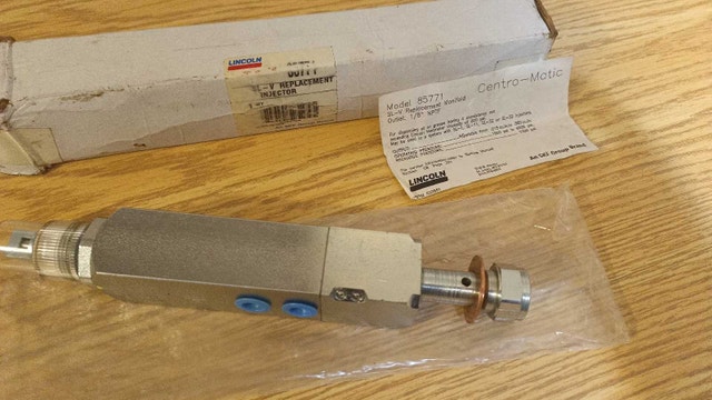 Lincoln 85771 SL-V Grease Injector. Cat 307-3245 - photo 4