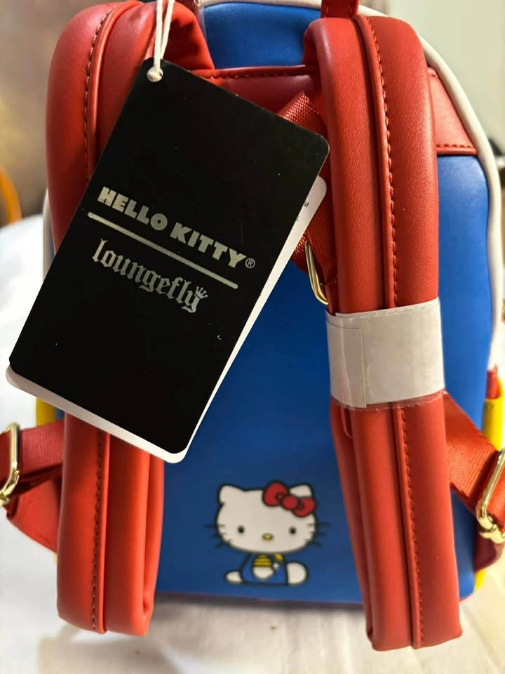 Great Low Price - Hello Kitty Cosplay Sequin Mini Backpack NWT - photo 2