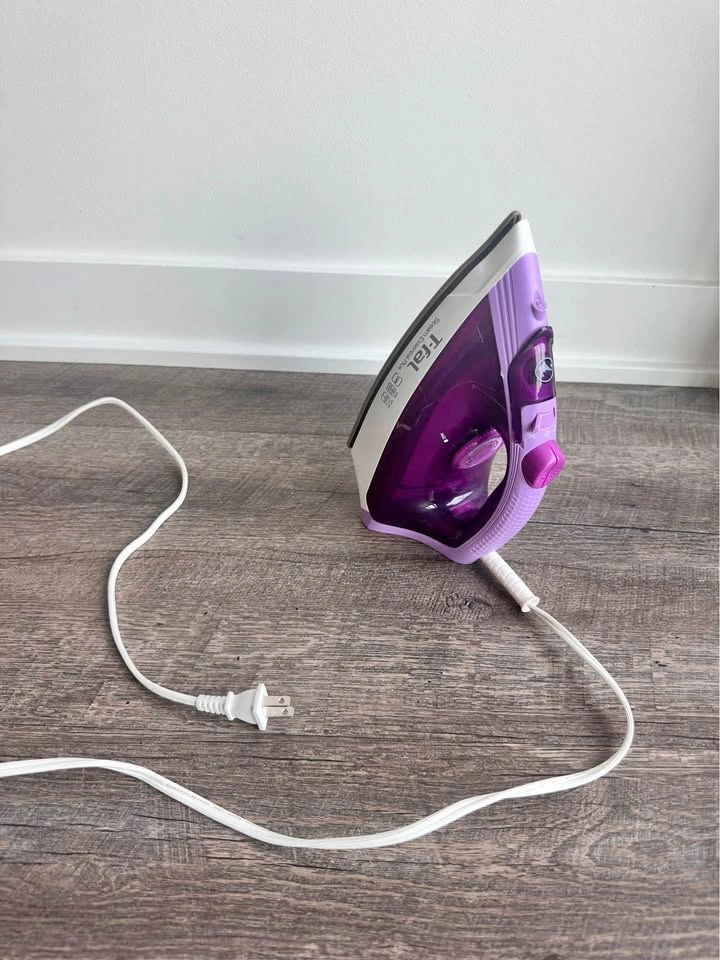 T-fal Steam Essential Plus Iron