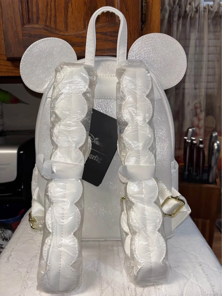 Loungefly Disney Minnie Mouse Iridescent Lace Wedding Backpack - photo 2