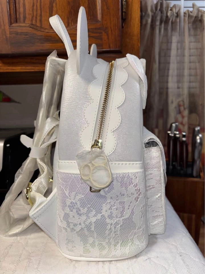 Loungefly Disney Minnie Mouse Iridescent Lace Wedding Backpack - photo 3