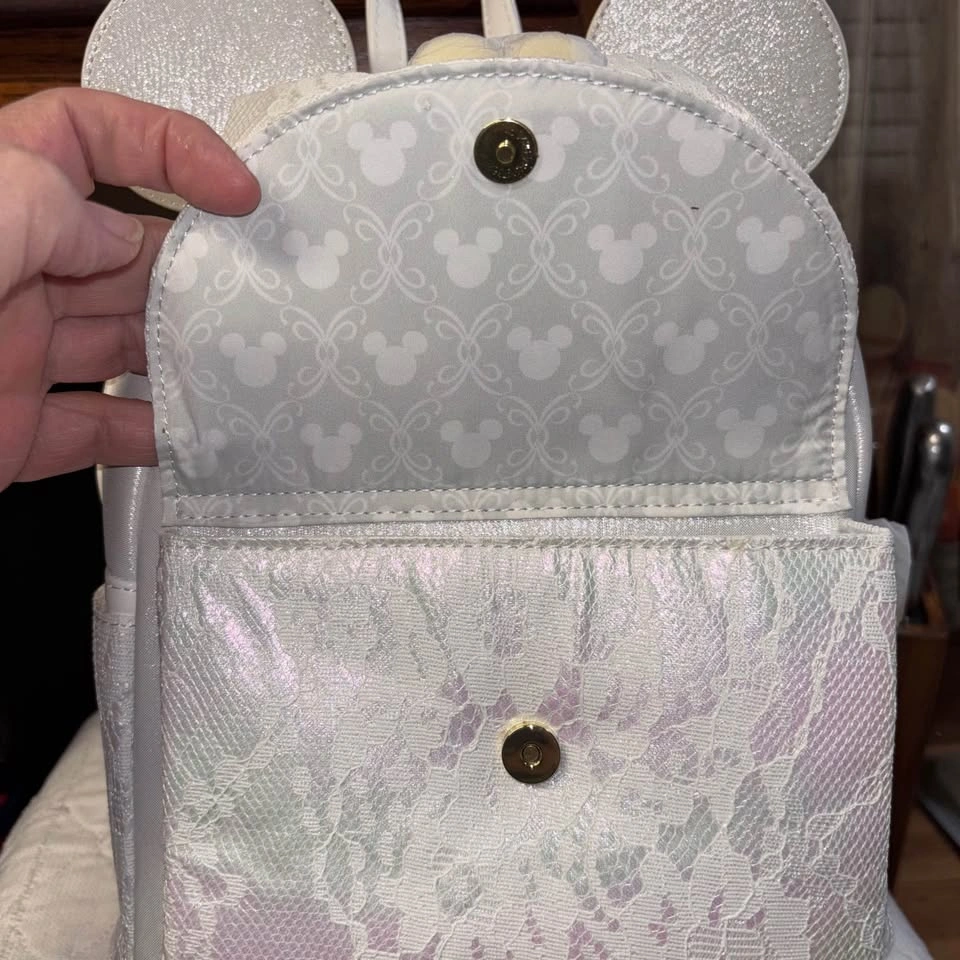 Loungefly Disney Minnie Mouse Iridescent Lace Wedding Backpack - photo 5