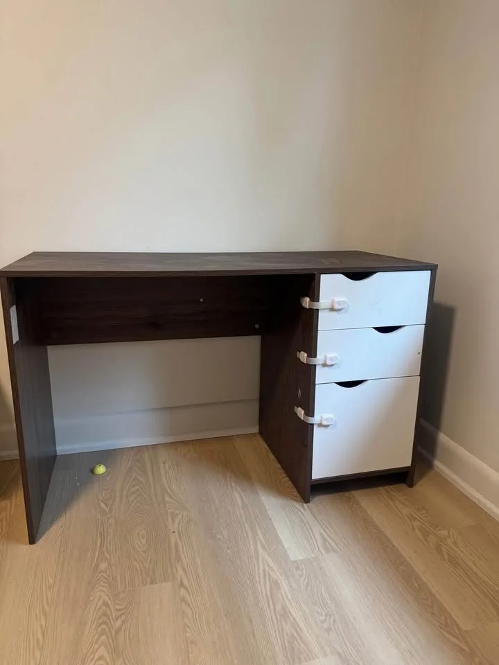 Computer Desk/ Office Table 47.2 image indicator(4)