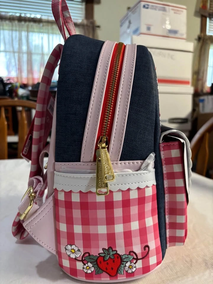 New Low Price!! Loungefly Strawberry Shortcake Denim Gingham Min - photo 4
