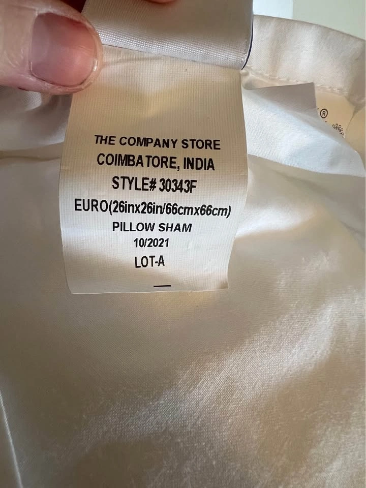 Euro pillows and Queen Duvet cover - photo 4