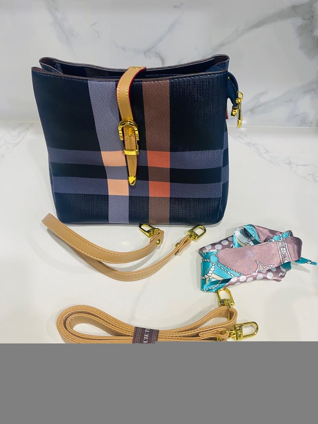 Brand new women’s purse! - photo 4