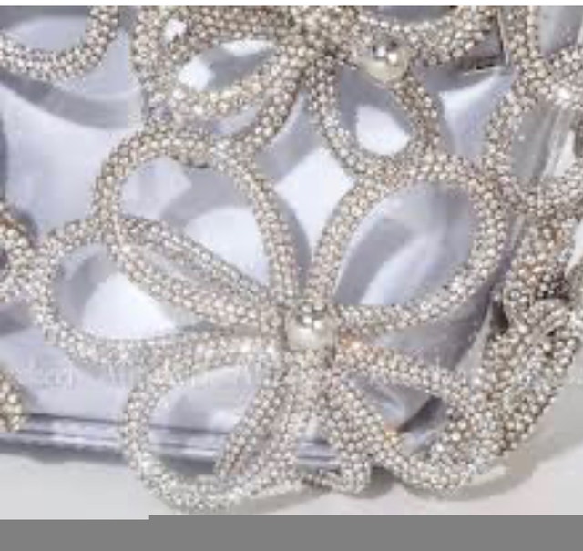Diamond Flower Transparent party purse! - photo 4