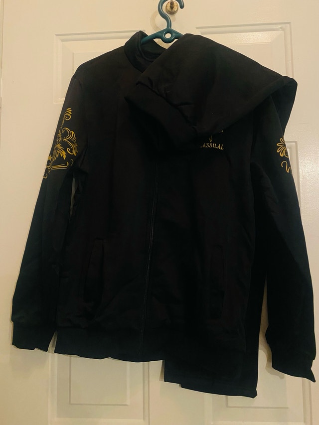 Men 2 Piece Tracksuit set! Size L