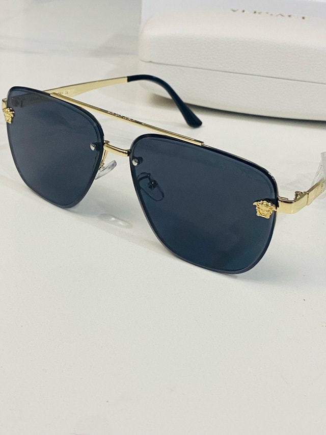 Women’s Versace Sunglasses!