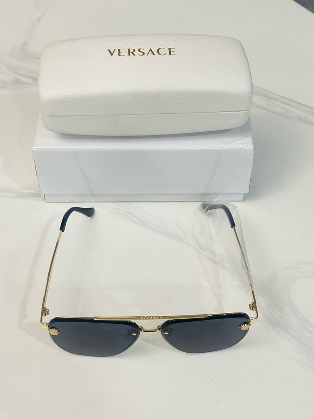 Women’s Versace Sunglasses! - photo 2