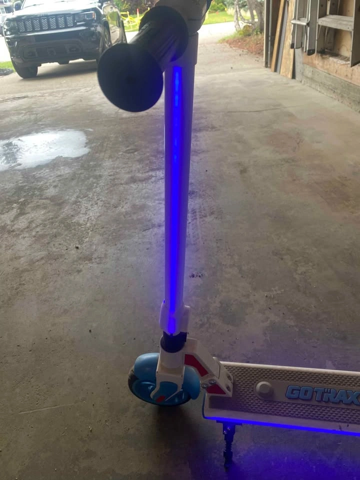 GOTRAX Kids Electric Scooter - photo 2