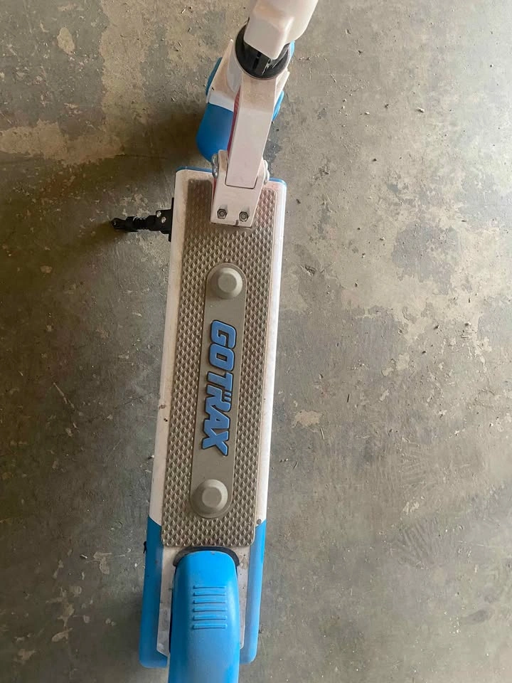 GOTRAX Kids Electric Scooter - photo 3
