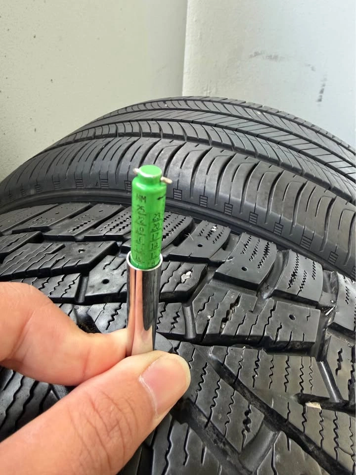 5 winter tires and 1 all season tires - photo 3
