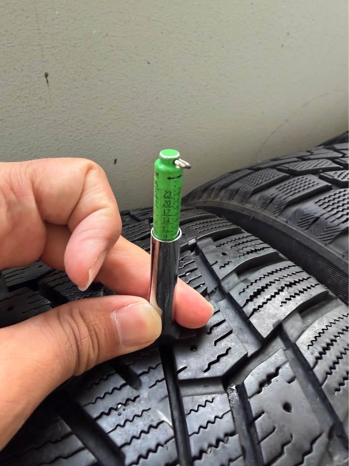 5 winter tires and 1 all season tires - photo 4