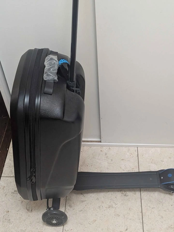 Black Hardshell Scooter Suitcase - photo 4