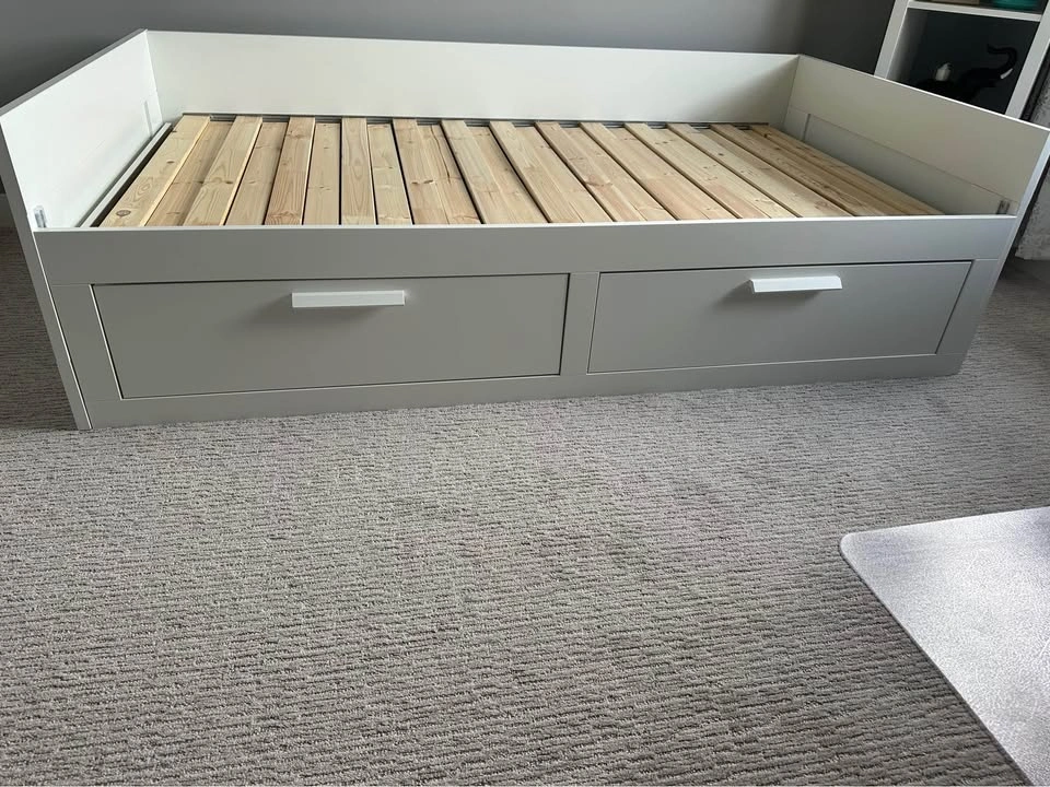 Day bed with two drawers - photo 2