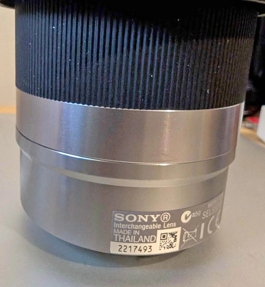 Sony E 55-210mm f/4.5-6.3 OSS Lens (SEL55210)