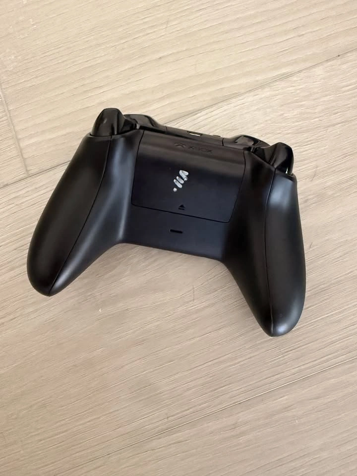 Genuine Xbox One Series S X Controller - photo 3