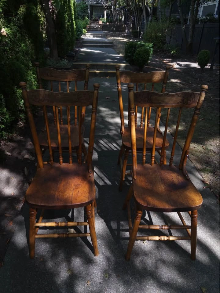 4 Vintage Pressback Wooden Dining Chairs - photo 2