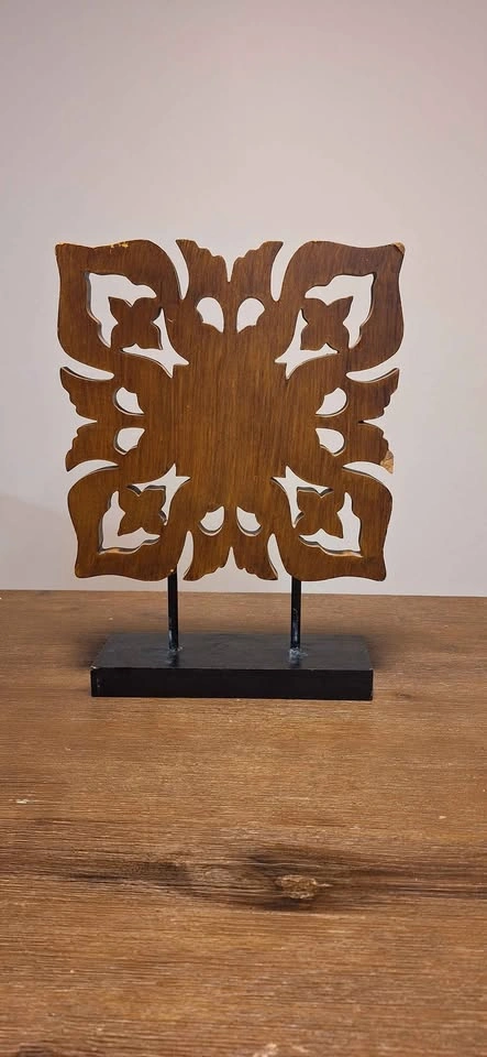 Carved Wood Floral Medallion Tabletop Decor/ artifact - photo 3