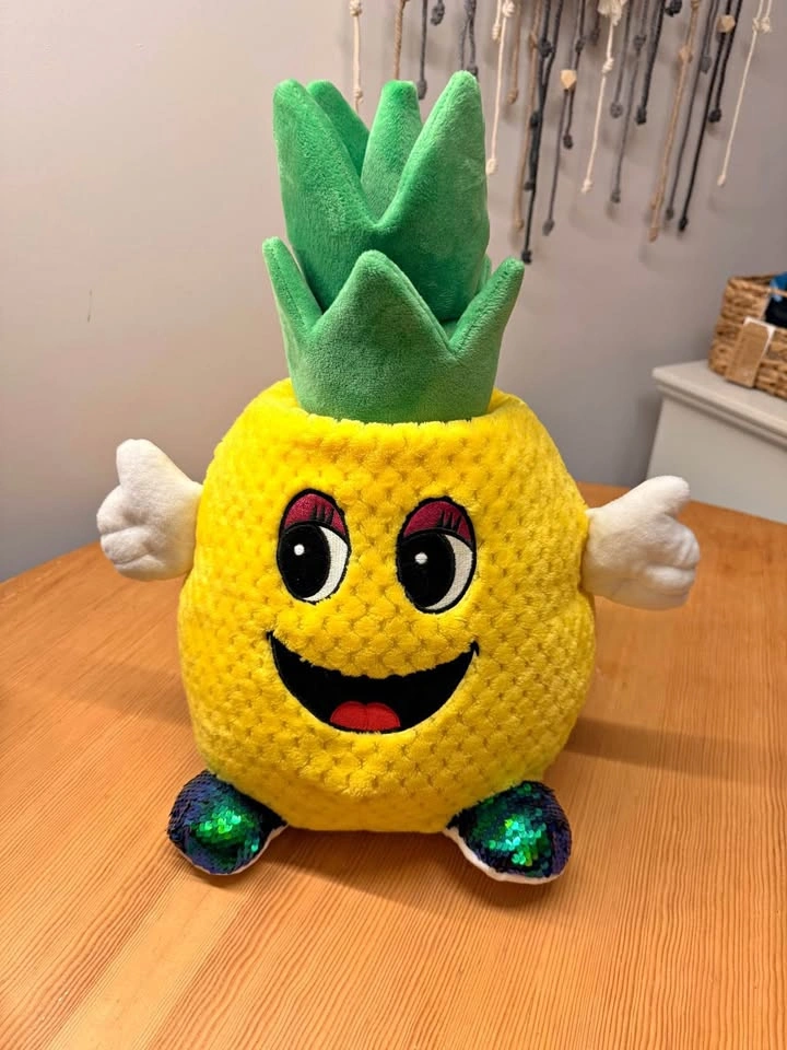 Pineapple plush toy