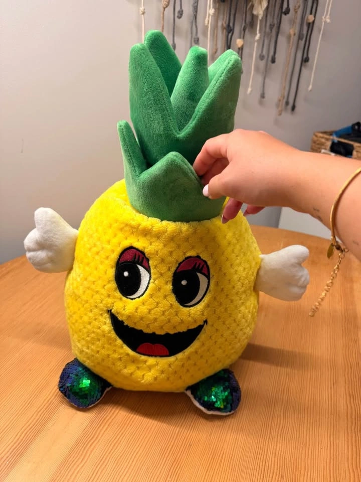 Pineapple plush toy - photo 2
