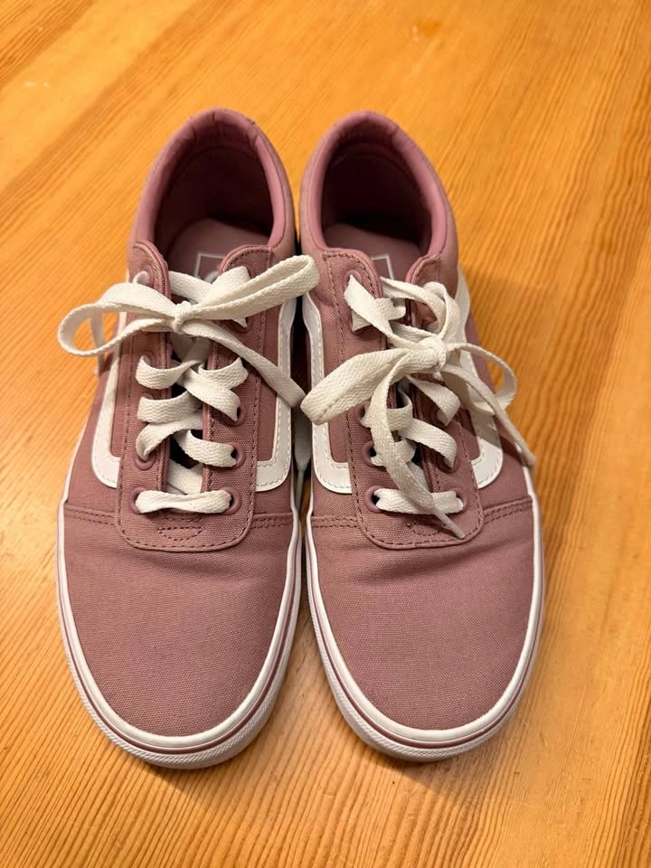 Pink vans