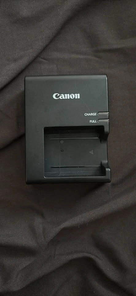 Canon camera - photo 2