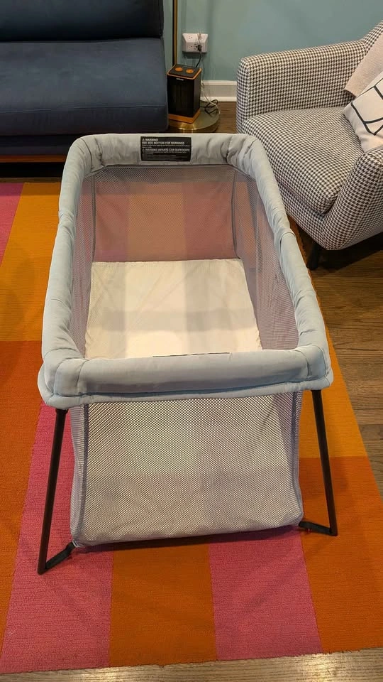BabyBjörn Travel Crib Light — Silver/Gray - photo 2