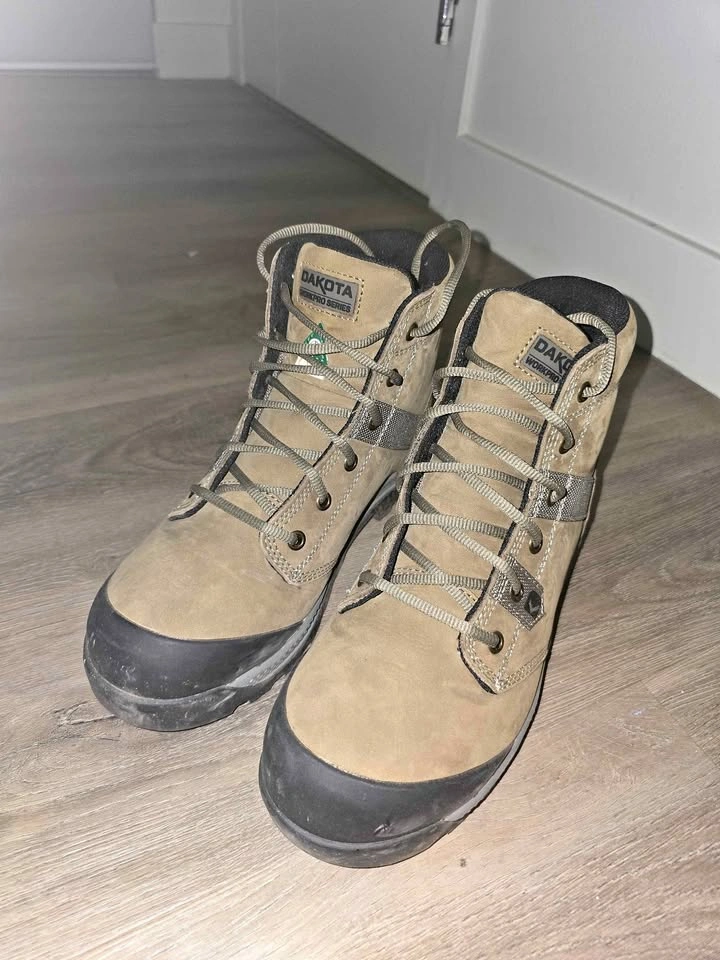 Steel Toe workboots for women, size 9
