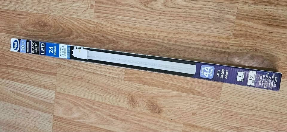 black light 24 inches - photo 2