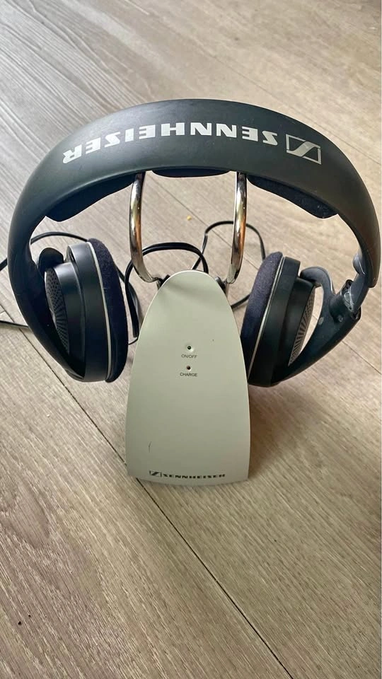 Sennheiser HDR 120 Wireless Headphones