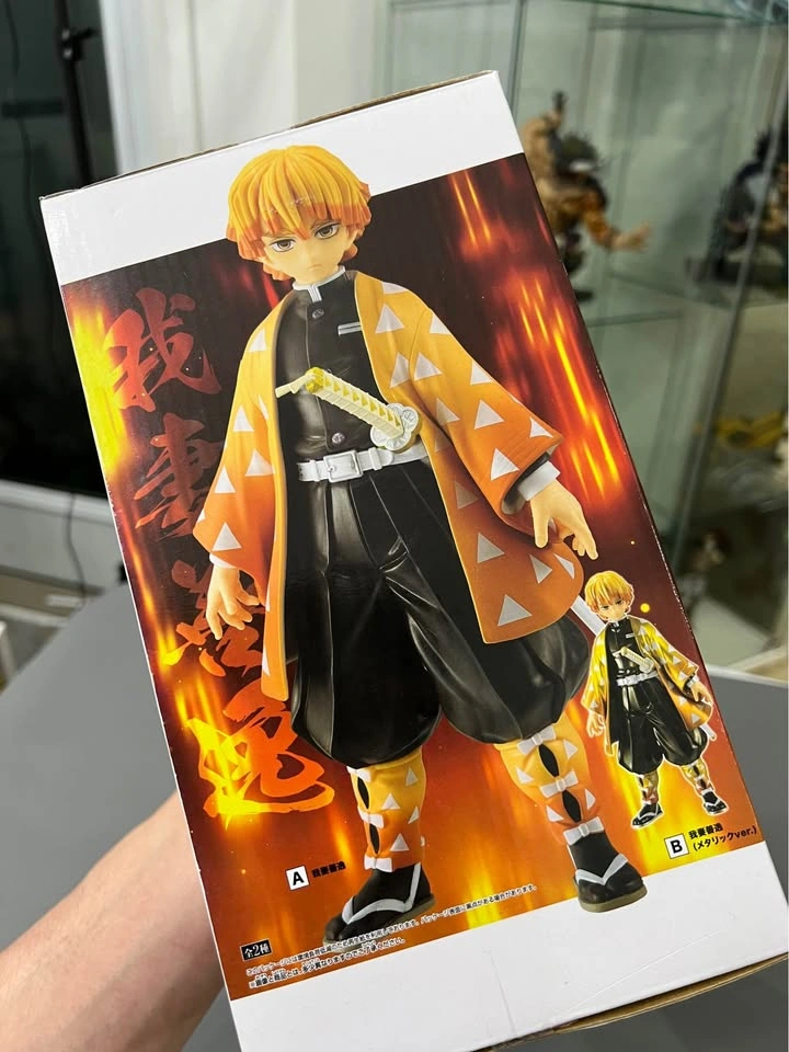 Demon Slayer Zenitsu Agatsuma Figure - photo 2