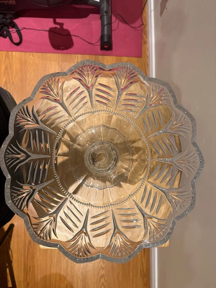Elegant Clear Glass Bowl New - photo 2