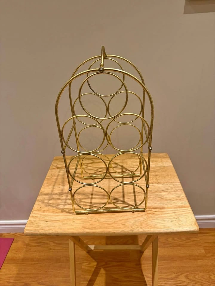Gold Metal 7-Bottle Wine Rack