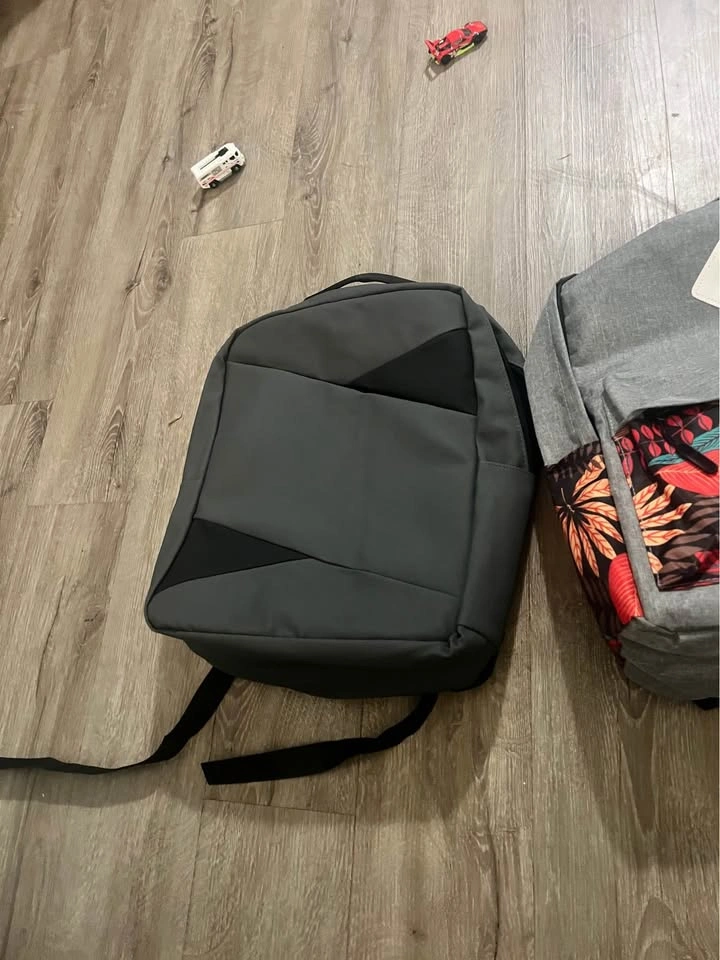 Back to school backpacks comes with school supply’s - photo 3