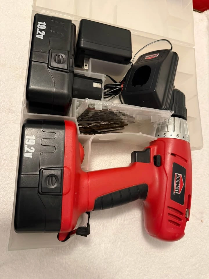 Cordless Drill - photo 4