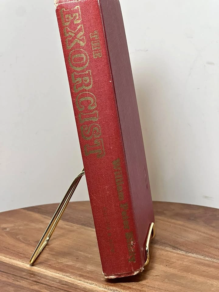 Vintage 1971 The Exorcist Hardcover Book – William Peter Blatty