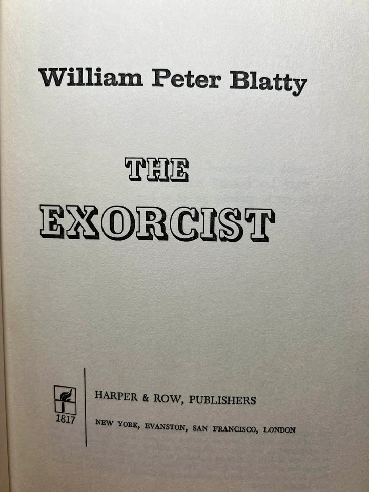 Vintage 1971 The Exorcist Hardcover Book – William Peter Blatty - photo 4