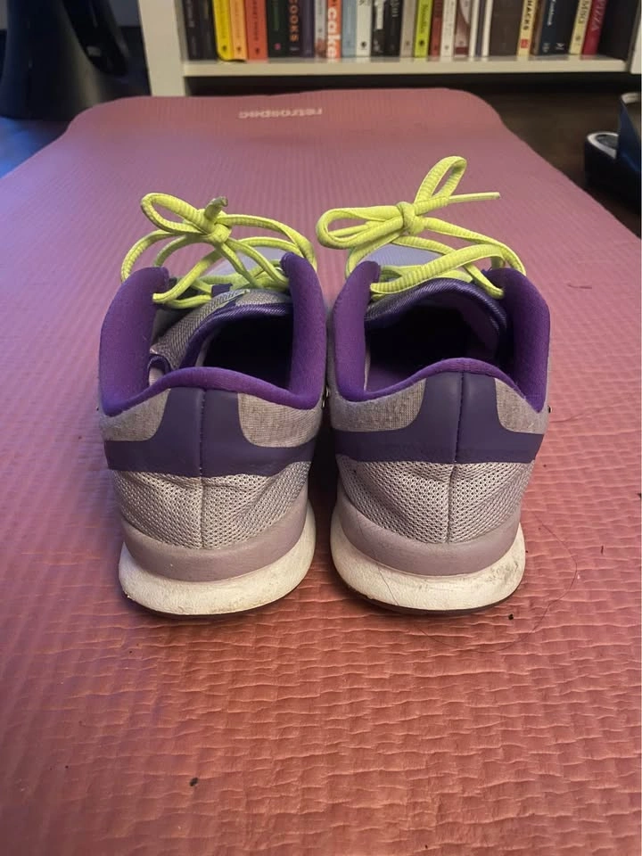 Nike women’s running shoes size 7.5 - photo 4