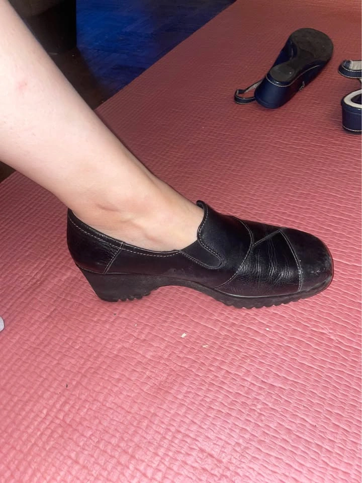 Women’s leather comfortable shoes size 7-7.5 - photo 5